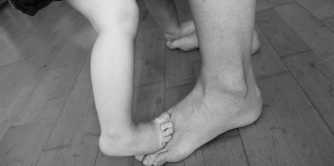 Atelier danse parent - tout-petit, explorez et partagez le mouvement ensemble