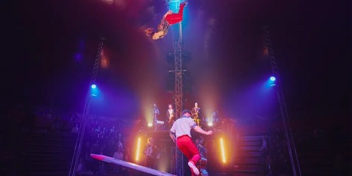 I love you too, du cirque feel good pour un Noël sous le signe de l’amour