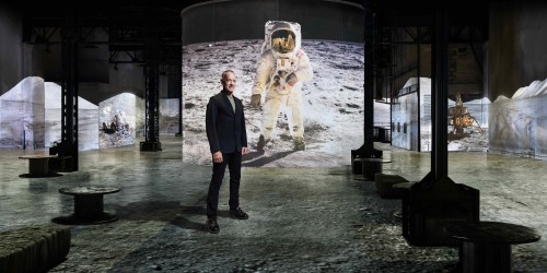 Destination Lune à l'Atelier des Lumières, en route pour la conquête de la Lune