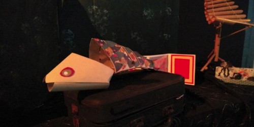 Parole de poisson, conte en théâtre de papier